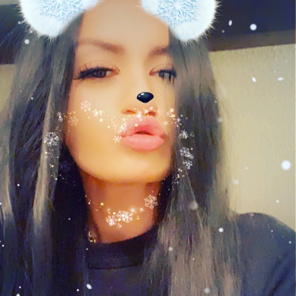 Meet your Posher, Melissa